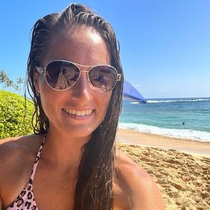 Meet your Posher, Megan